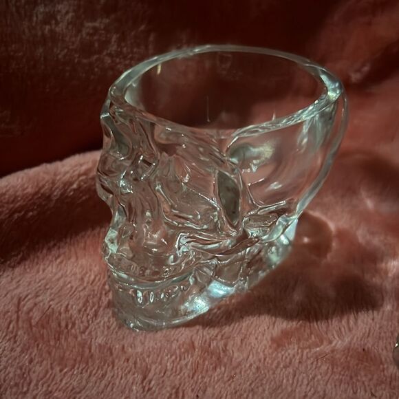 Crystal Skull Vodka Shot Glasses (SET of 5) Halloween Bar Decor - Picture 5 of 7